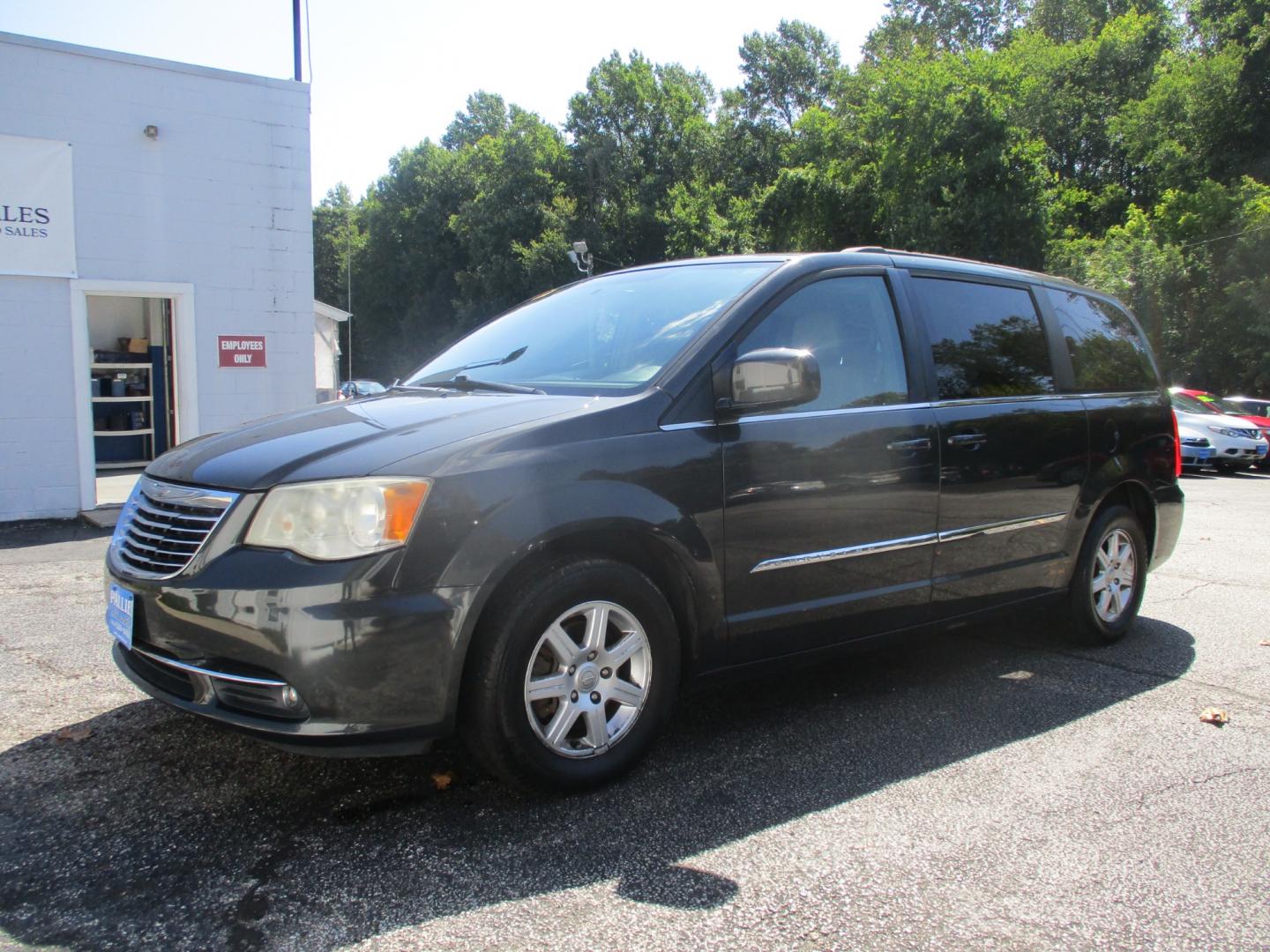 2012 BLACK Chrysler Town & Country Touring (2C4RC1BG0CR) with an 3.6L V6 DOHC 24V engine, 6-Speed Automatic transmission, located at 540a Delsea Drive, Sewell, NJ, 08080, (856) 589-6888, 39.752560, -75.111206 - Photo#1