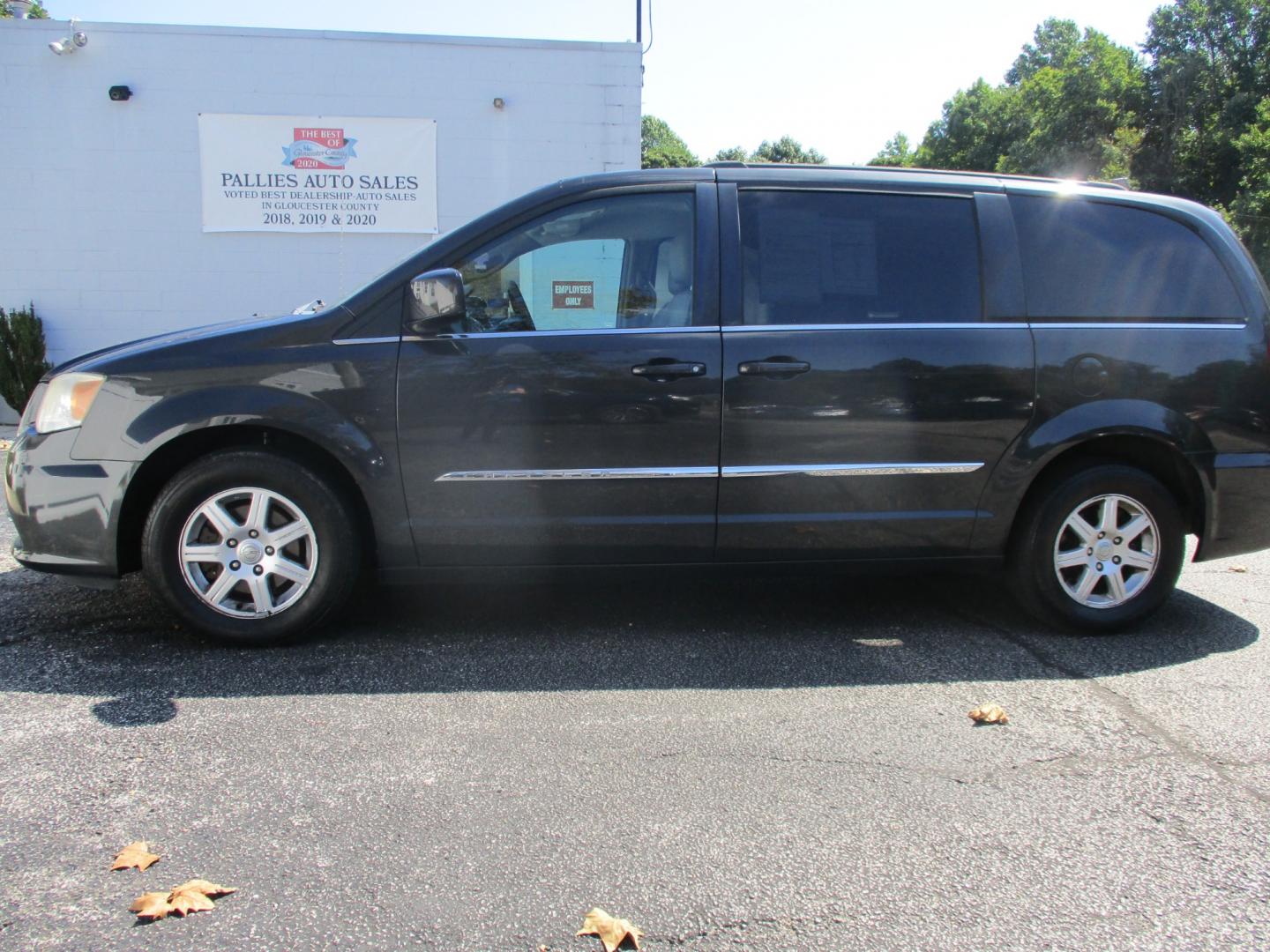 2012 BLACK Chrysler Town & Country Touring (2C4RC1BG0CR) with an 3.6L V6 DOHC 24V engine, 6-Speed Automatic transmission, located at 540a Delsea Drive, Sewell, NJ, 08080, (856) 589-6888, 39.752560, -75.111206 - Photo#2