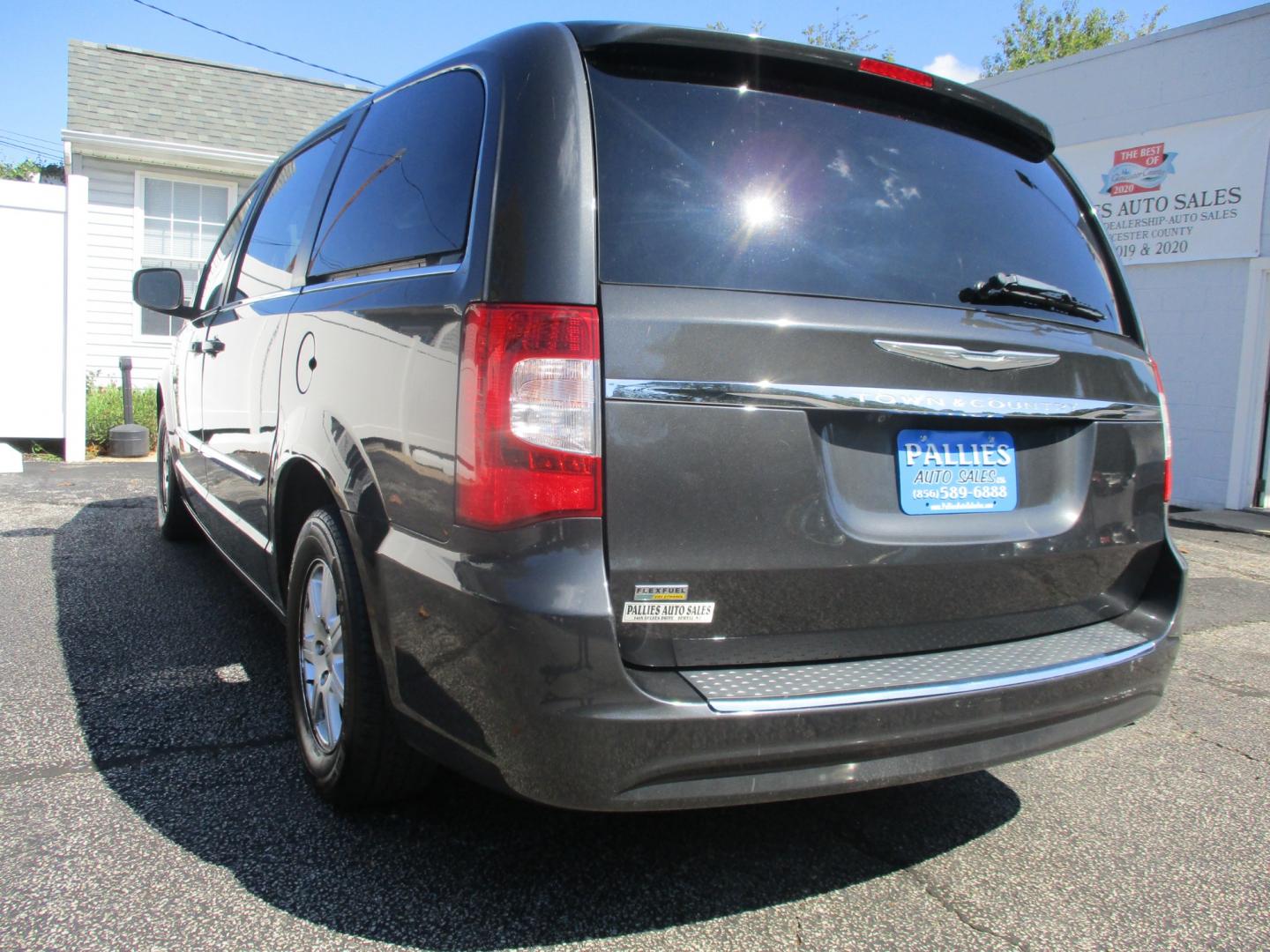 2012 BLACK Chrysler Town & Country Touring (2C4RC1BG0CR) with an 3.6L V6 DOHC 24V engine, 6-Speed Automatic transmission, located at 540a Delsea Drive, Sewell, NJ, 08080, (856) 589-6888, 39.752560, -75.111206 - Photo#4