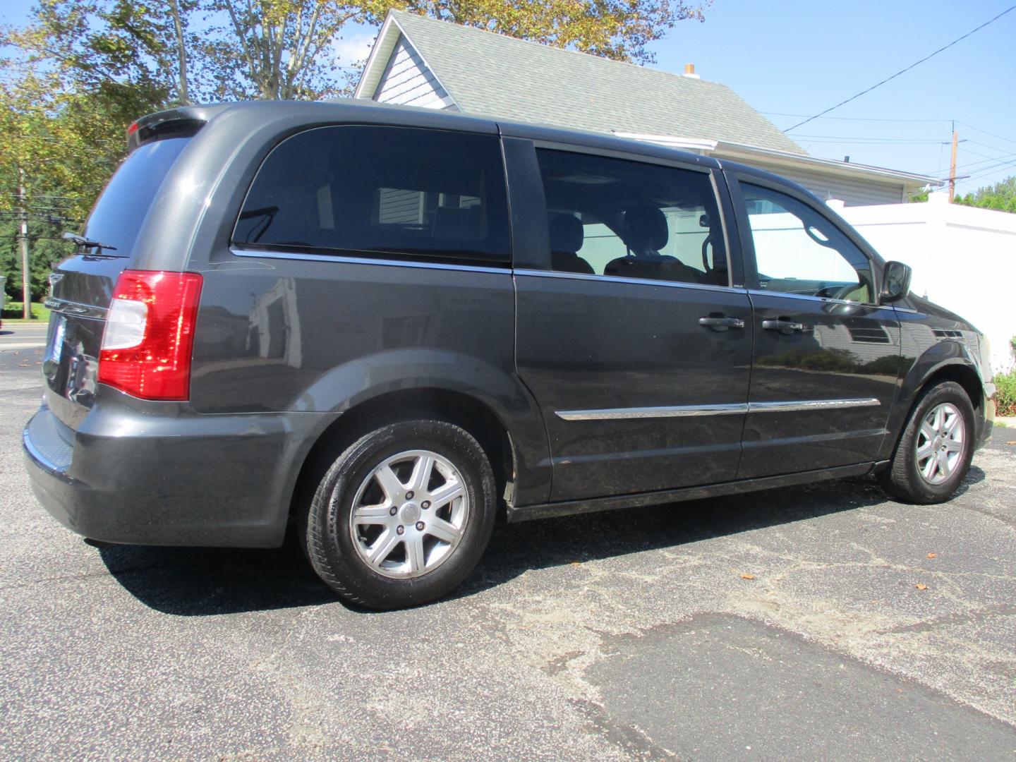 2012 BLACK Chrysler Town & Country Touring (2C4RC1BG0CR) with an 3.6L V6 DOHC 24V engine, 6-Speed Automatic transmission, located at 540a Delsea Drive, Sewell, NJ, 08080, (856) 589-6888, 39.752560, -75.111206 - Photo#7