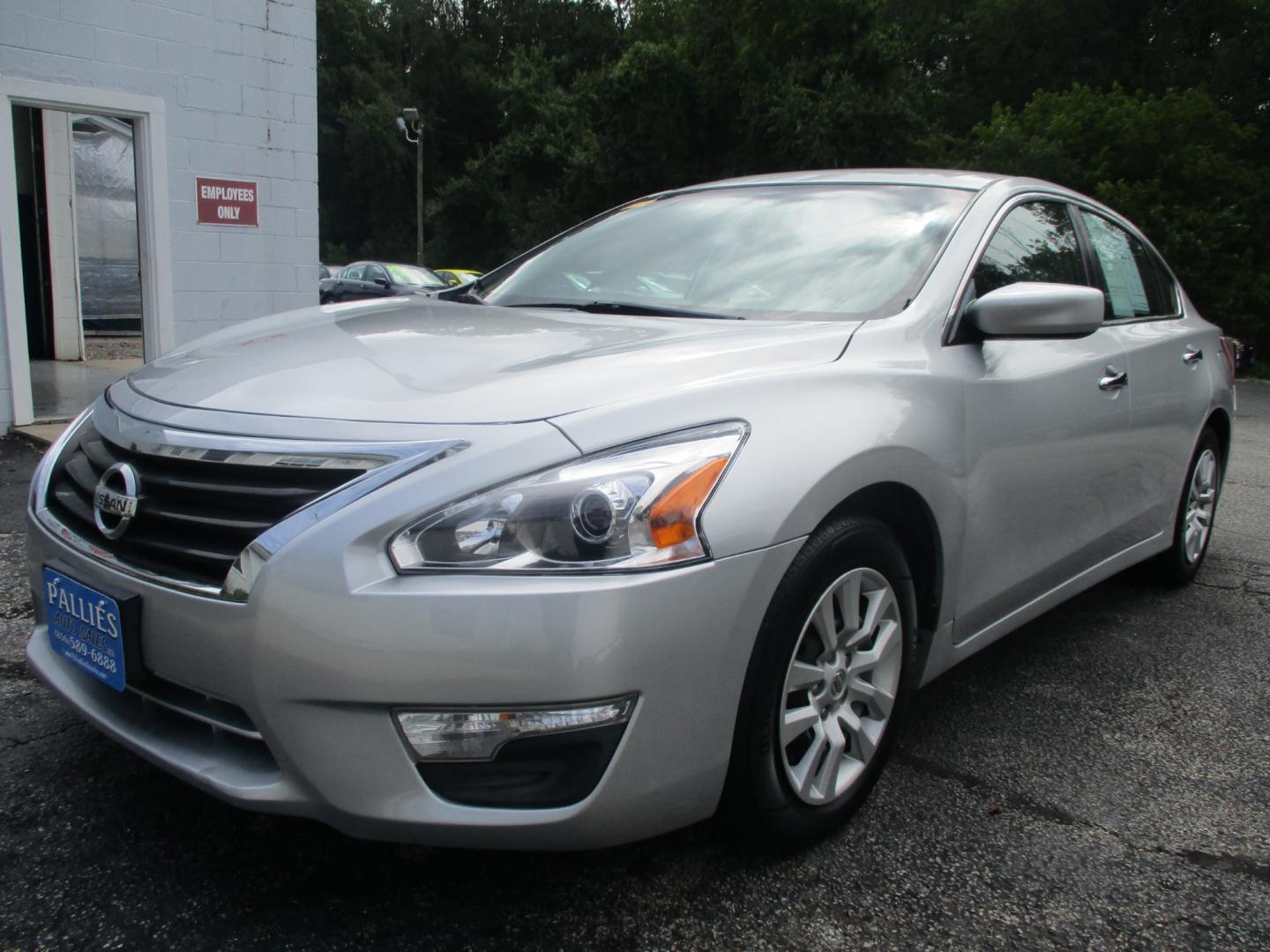 2013 Nissan Altima 2.5 S (1N4AL3AP8DC) with an 2.5L L4 DOHC 16V engine, located at 540a Delsea Drive, Sewell, NJ, 08080, (856) 589-6888, 39.752560, -75.111206 - Photo#0