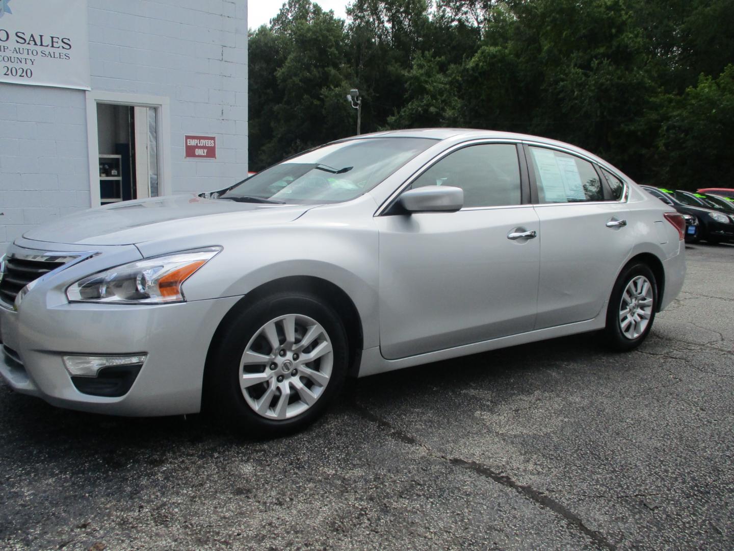 2013 Nissan Altima 2.5 S (1N4AL3AP8DC) with an 2.5L L4 DOHC 16V engine, located at 540a Delsea Drive, Sewell, NJ, 08080, (856) 589-6888, 39.752560, -75.111206 - Photo#1