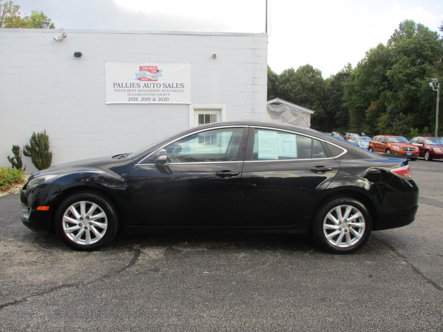 2011 Mazda MAZDA6 I Grand Touring (1YVHZ8CH6B5) with an 2.5L L4 DOHC 16V engine, 5-Speed Automatic transmission, located at 540a Delsea Drive, Sewell, NJ, 08080, (856) 589-6888, 39.752560, -75.111206 - Photo#2