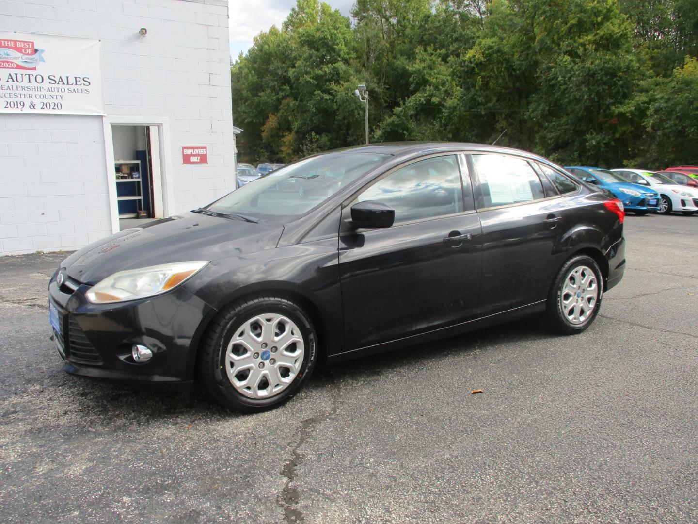 2012 Ford Focus SE Sedan (1FAHP3F21CL) with an 2.0L L4 DOHC 16V engine, located at 540a Delsea Drive, Sewell, NJ, 08080, (856) 589-6888, 39.752560, -75.111206 - Photo#1