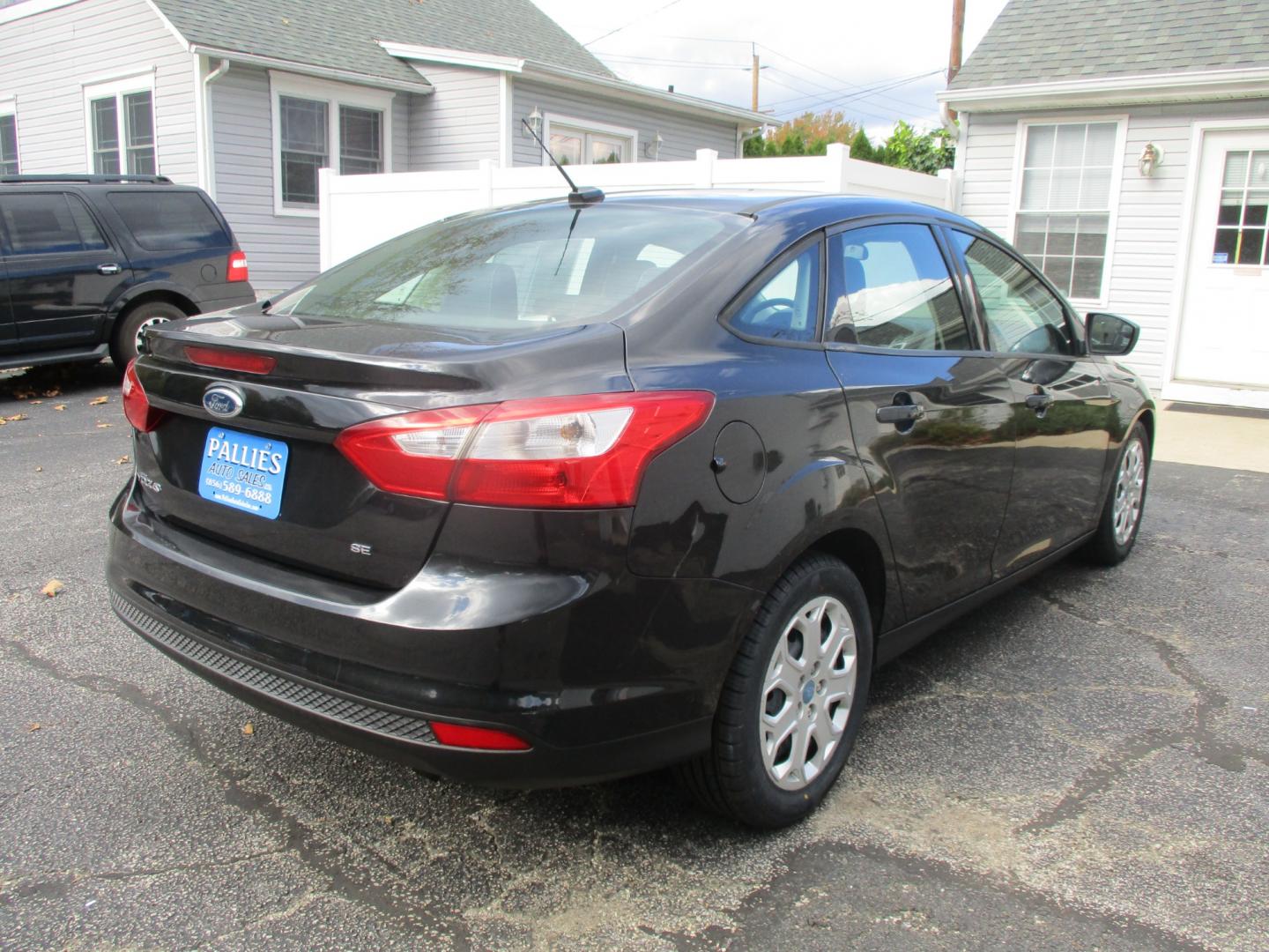 2012 Ford Focus SE Sedan (1FAHP3F21CL) with an 2.0L L4 DOHC 16V engine, located at 540a Delsea Drive, Sewell, NJ, 08080, (856) 589-6888, 39.752560, -75.111206 - Photo#8