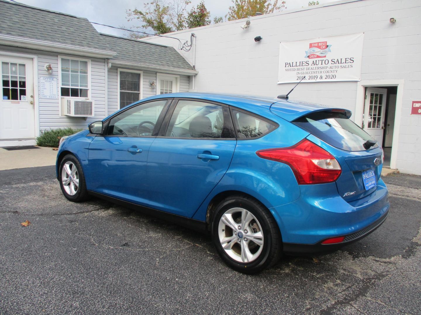 2012 Ford Focus SE (1FAHP3K26CL) with an 2.0L L4 DOHC 16V engine, located at 540a Delsea Drive, Sewell, NJ, 08080, (856) 589-6888, 39.752560, -75.111206 - Photo#3