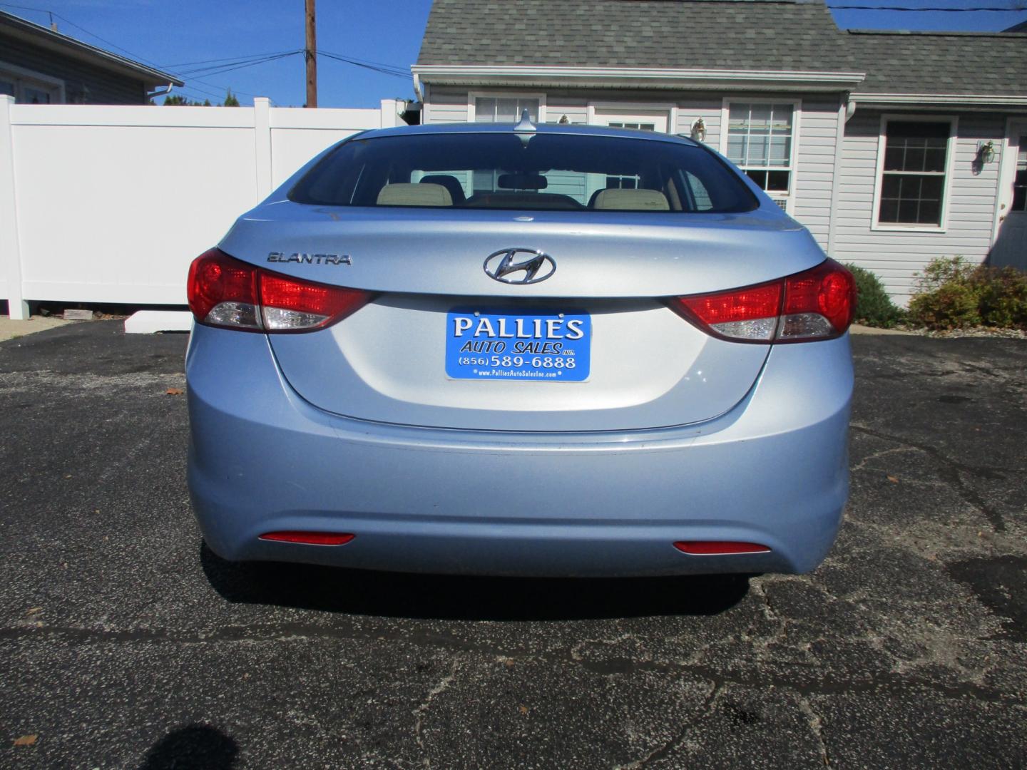 2012 Hyundai Elantra GLS A/T (KMHDH4AE2CU) with an 1.8L L4 DOHC 16V engine, 6-Speed Automatic transmission, located at 540a Delsea Drive, Sewell, NJ, 08080, (856) 589-6888, 39.752560, -75.111206 - Photo#5