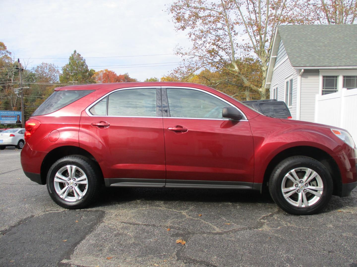 2010 Chevrolet Equinox LS FWD (2CNALBEW7A6) with an 2.4L L4 DOHC 16V engine, 6-Speed Automatic transmission, located at 540a Delsea Drive, Sewell, NJ, 08080, (856) 589-6888, 39.752560, -75.111206 - Photo#8