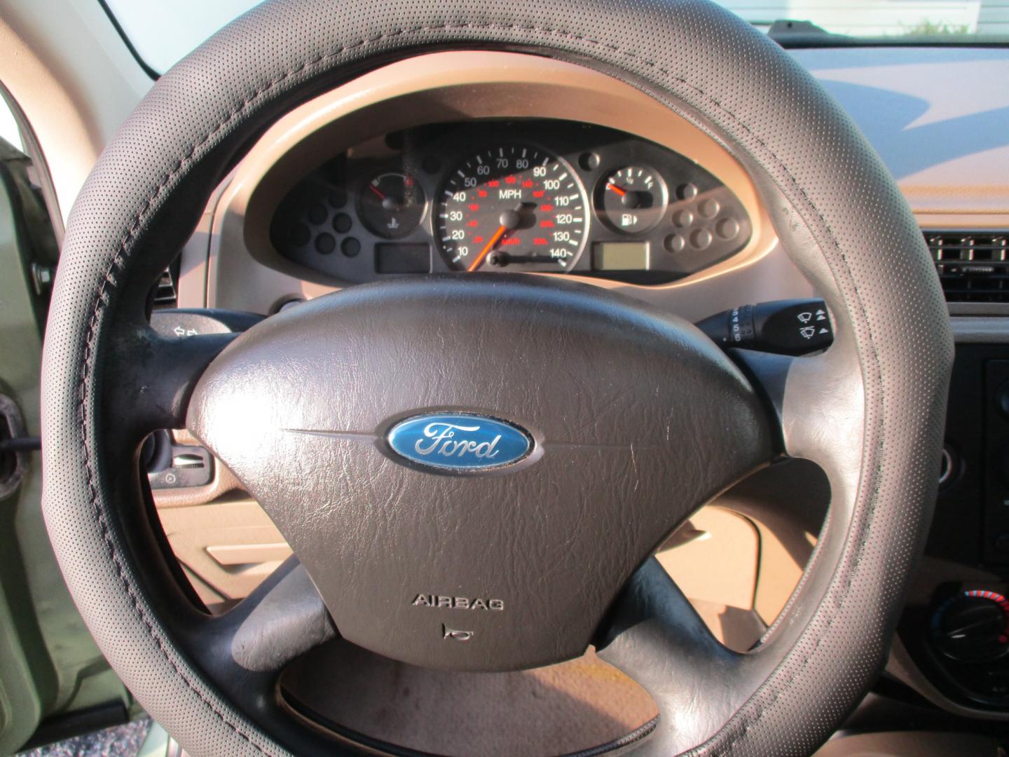 2007 Ford Focus ZX4 S (1FAHP34N17W) with an 2.0L L4 DOHC 16V engine, AUTOMATIC transmission, located at 540a Delsea Drive, Sewell, NJ, 08080, (856) 589-6888, 39.752560, -75.111206 - Photo#16