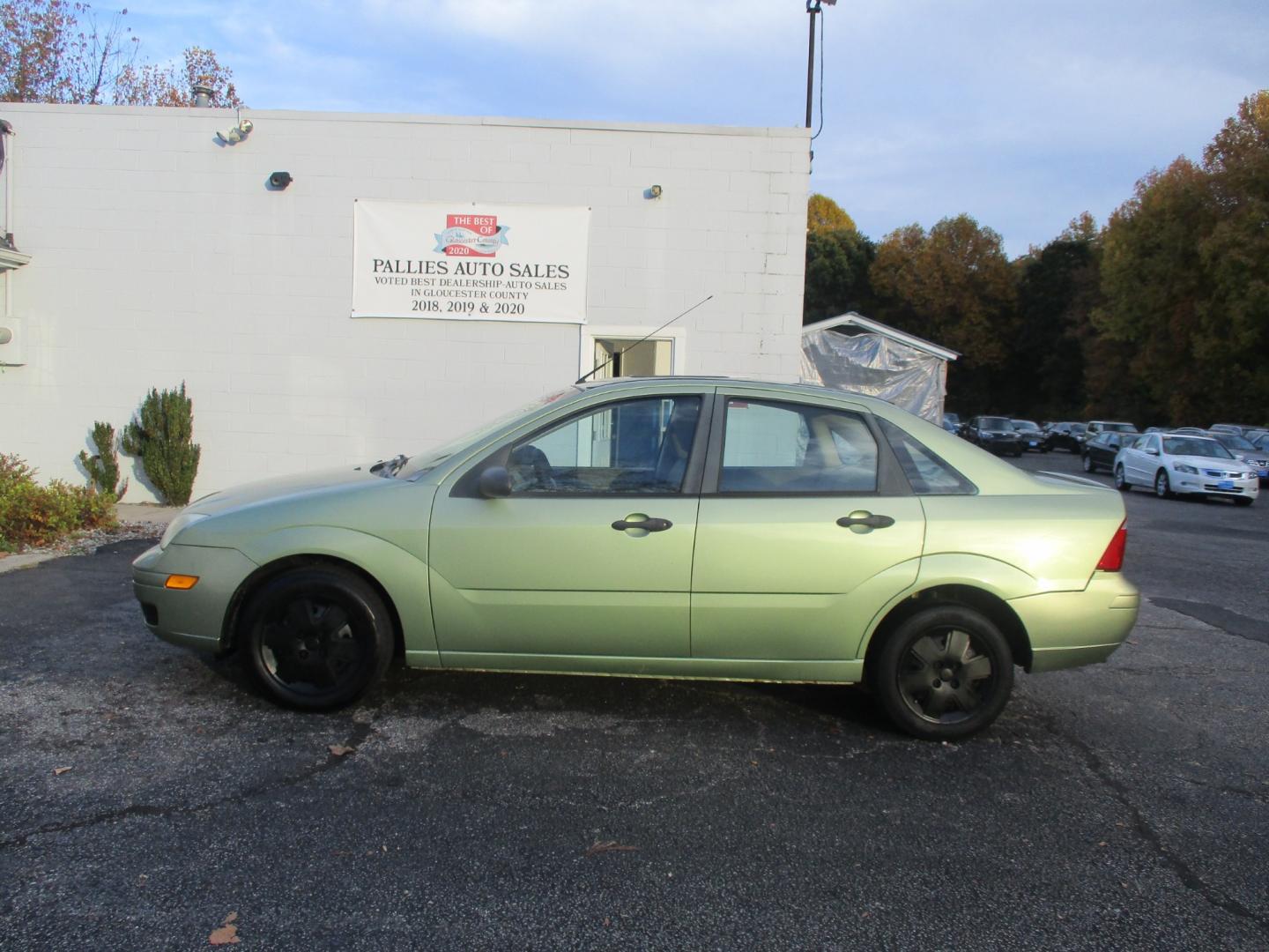 2007 Ford Focus ZX4 S (1FAHP34N17W) with an 2.0L L4 DOHC 16V engine, AUTOMATIC transmission, located at 540a Delsea Drive, Sewell, NJ, 08080, (856) 589-6888, 39.752560, -75.111206 - Photo#2