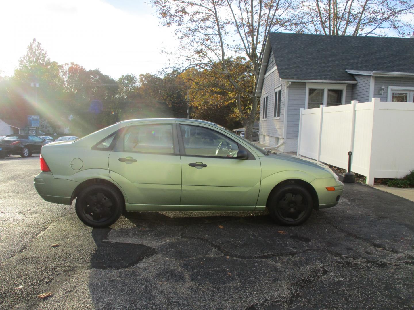 2007 Ford Focus ZX4 S (1FAHP34N17W) with an 2.0L L4 DOHC 16V engine, AUTOMATIC transmission, located at 540a Delsea Drive, Sewell, NJ, 08080, (856) 589-6888, 39.752560, -75.111206 - Photo#8