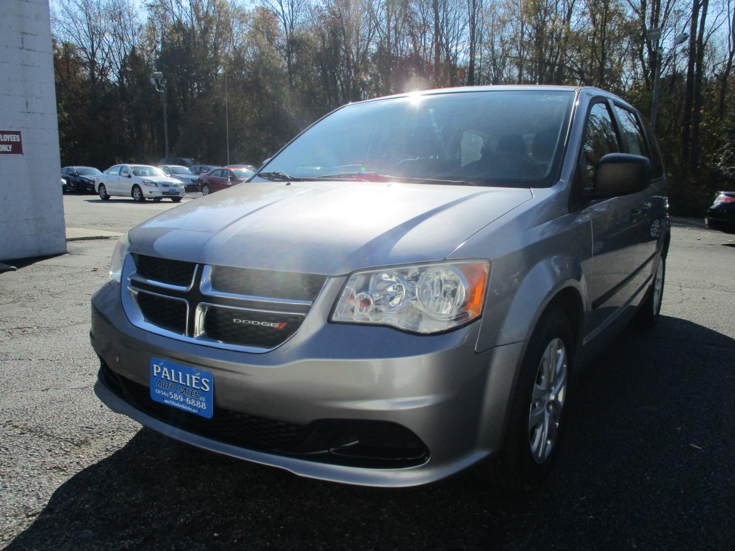 2014 Dodge Grand Caravan SE (2C4RDGBG6ER) with an 3.6L V6 DOHC 24V engine, 6-Speed Automatic transmission, located at 540a Delsea Drive, Sewell, NJ, 08080, (856) 589-6888, 39.752560, -75.111206 - Photo#0