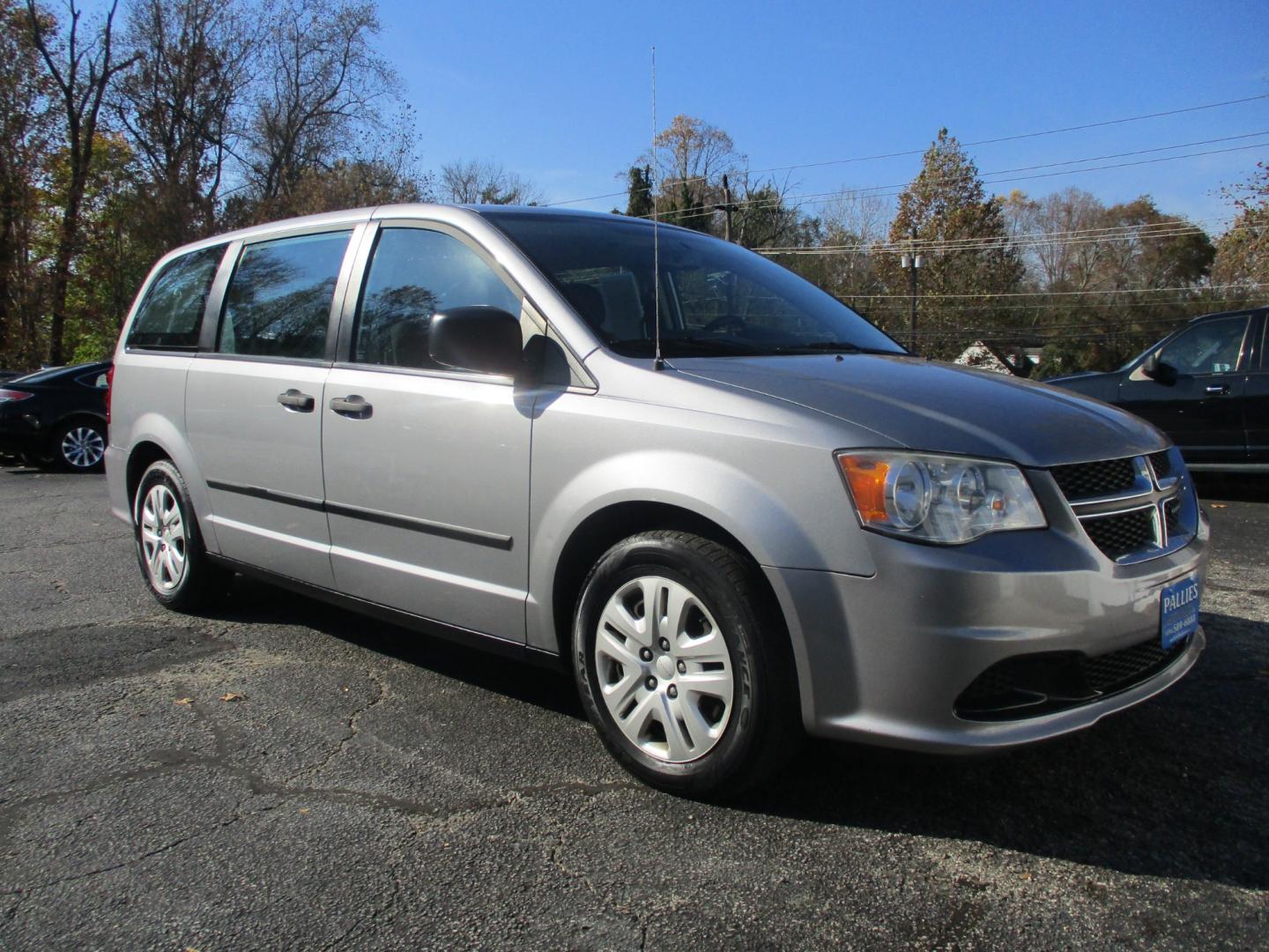 2014 Dodge Grand Caravan SE (2C4RDGBG6ER) with an 3.6L V6 DOHC 24V engine, 6-Speed Automatic transmission, located at 540a Delsea Drive, Sewell, NJ, 08080, (856) 589-6888, 39.752560, -75.111206 - Photo#7