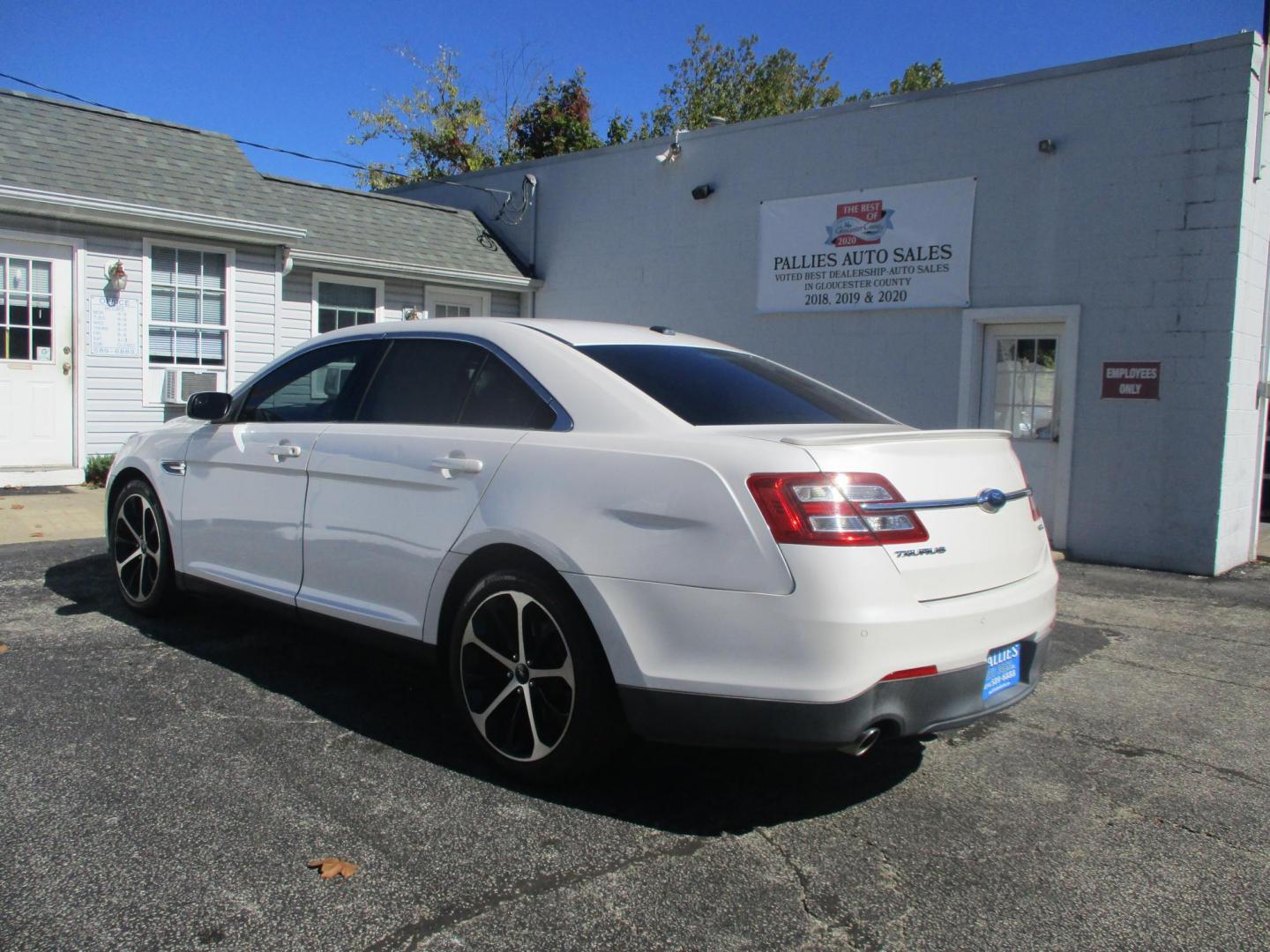 2014 WHITE Ford Taurus SEL FWD (1FAHP2E81EG) with an 3.5L V6 DOHC 24V engine, 6-Speed Automatic transmission, located at 540a Delsea Drive, Sewell, NJ, 08080, (856) 589-6888, 39.752560, -75.111206 - Photo#3