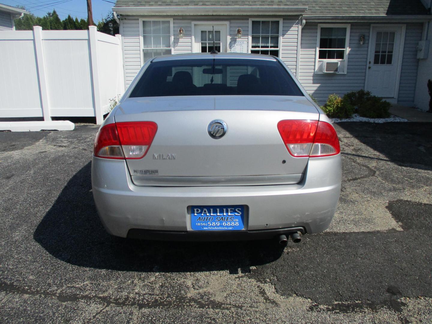 2010 SILVER Mercury Milan (3MEHM0HA9AR) , AUTOMATIC transmission, located at 540a Delsea Drive, Sewell, NJ, 08080, (856) 589-6888, 39.752560, -75.111206 - Photo#1