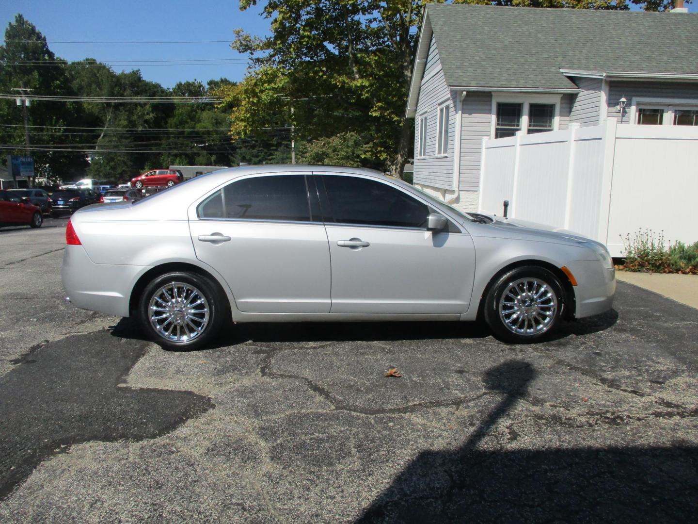 2010 SILVER Mercury Milan (3MEHM0HA9AR) , AUTOMATIC transmission, located at 540a Delsea Drive, Sewell, NJ, 08080, (856) 589-6888, 39.752560, -75.111206 - Photo#10