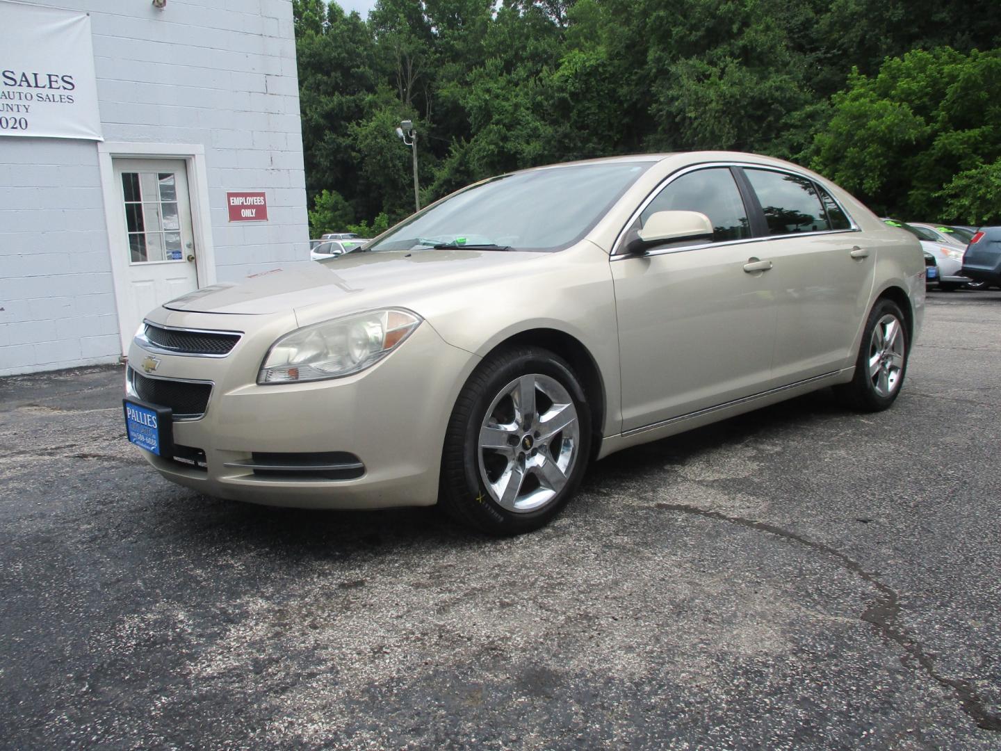 2010 GOLD Chevrolet Malibu (1G1ZC5E01AF) , AUTOMATIC transmission, located at 540a Delsea Drive, Sewell, NJ, 08080, (856) 589-6888, 39.752560, -75.111206 - Photo#0