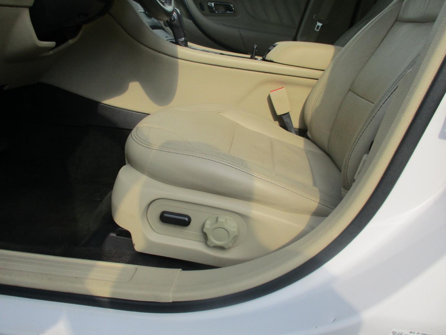 2015 WHITE Ford Taurus (1FAHP2E84FG) , AUTOMATIC transmission, located at 540a Delsea Drive, Sewell, NJ, 08080, (856) 589-6888, 39.752560, -75.111206 - Photo#12