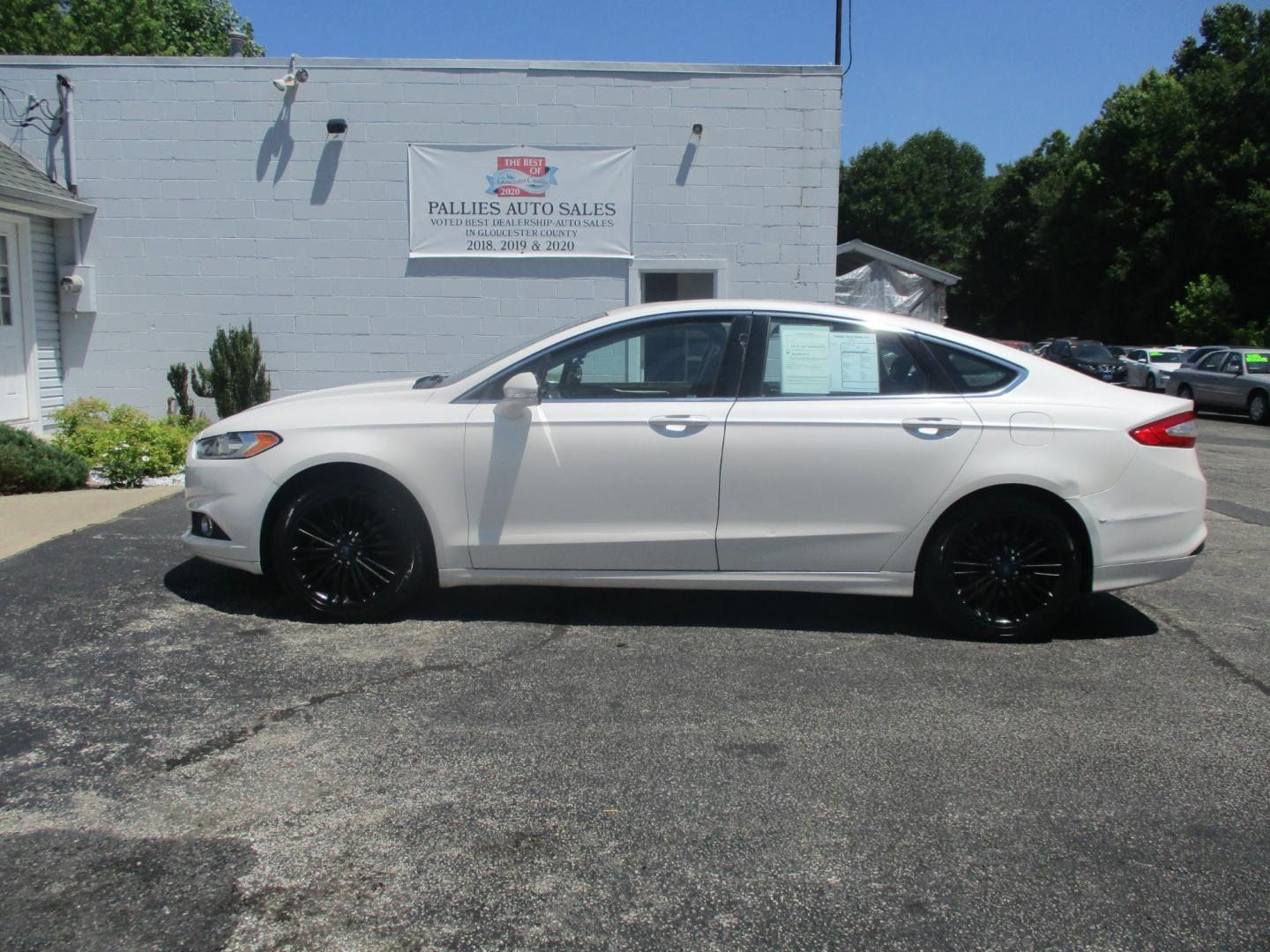 2014 WHITE Ford Fusion SE (1FA6P0HD6E5) with an 1.5L L4 DOHC 16V engine, located at 540a Delsea Drive, Sewell, NJ, 08080, (856) 589-6888, 39.752560, -75.111206 - Photo#1