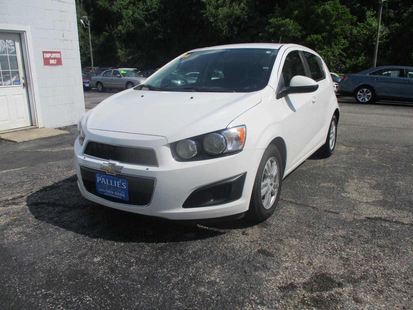 2015 WHITE Chevrolet Sonic (1G1JC6SG9F4) , AUTOMATIC transmission, located at 540a Delsea Drive, Sewell, NJ, 08080, (856) 589-6888, 39.752560, -75.111206 - Photo#0