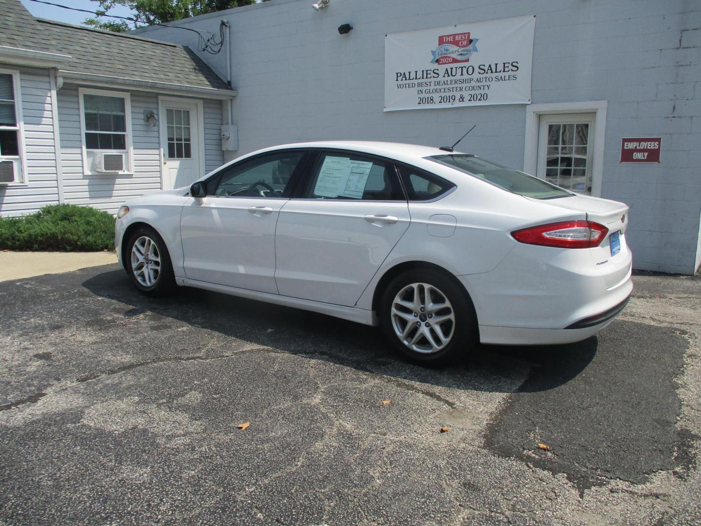 2016 WHITE Ford Fusion (3FA6P0H74GR) , AUTOMATIC transmission, located at 540a Delsea Drive, Sewell, NJ, 08080, (856) 589-6888, 39.752560, -75.111206 - Photo#2