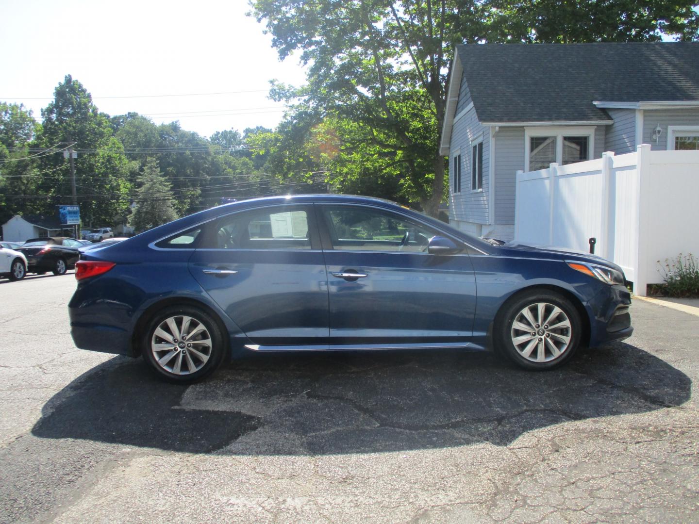 2016 BLUE Hyundai Sonata Sport (5NPE34AF9GH) with an 2.4L L4 DOHC 16V engine, 6A transmission, located at 540a Delsea Drive, Sewell, NJ, 08080, (856) 589-6888, 39.752560, -75.111206 - Photo#6