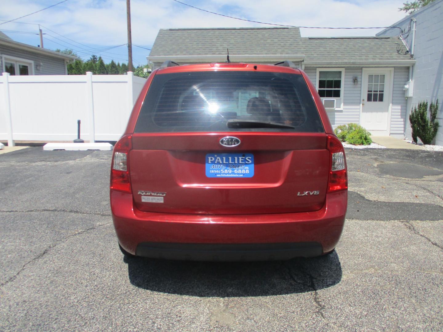 2008 RED Kia Rondo (KNAFG526187) , located at 540a Delsea Drive, Sewell, NJ, 08080, (856) 589-6888, 39.752560, -75.111206 - Photo#5