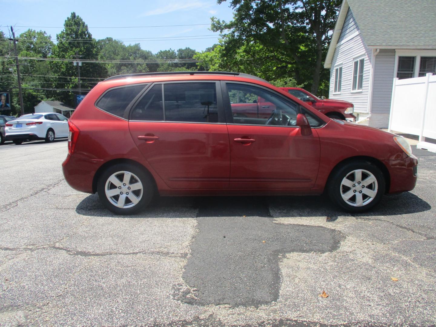 2008 RED Kia Rondo (KNAFG526187) , located at 540a Delsea Drive, Sewell, NJ, 08080, (856) 589-6888, 39.752560, -75.111206 - Photo#6