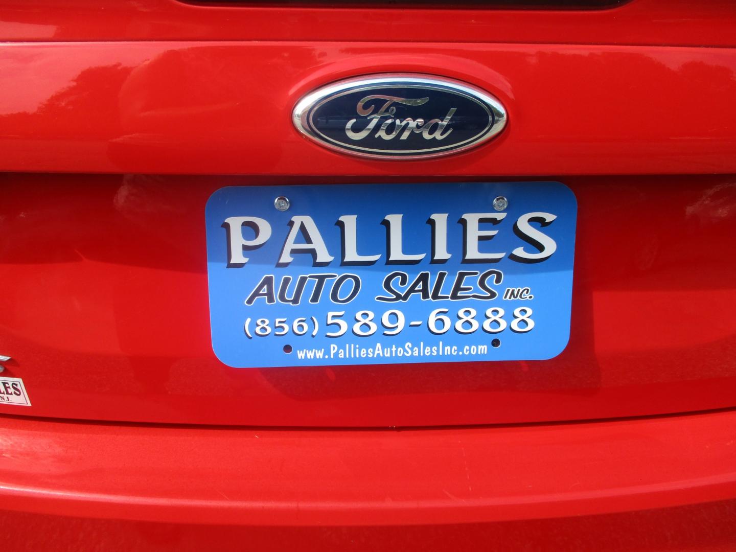 2013 RED Ford Focus (1FADP3F24DL) , AUTOMATIC transmission, located at 540a Delsea Drive, Sewell, NJ, 08080, (856) 589-6888, 39.752560, -75.111206 - Photo#3