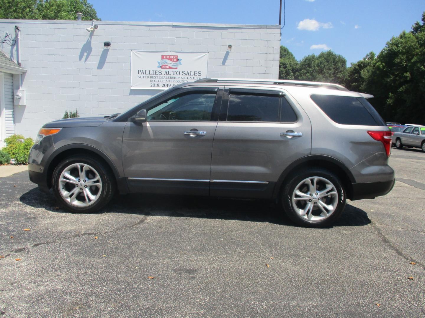 2012 GRAY Ford Explorer (1FMHK8F85CG) , AUTOMATIC transmission, located at 540a Delsea Drive, Sewell, NJ, 08080, (856) 589-6888, 39.752560, -75.111206 - Photo#2