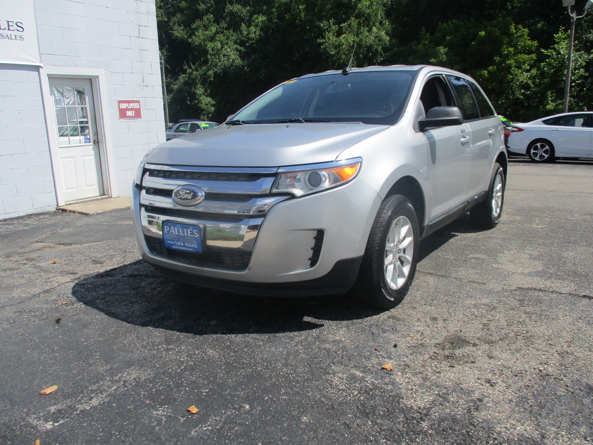 photo of 2013 Ford Edge SE FWD