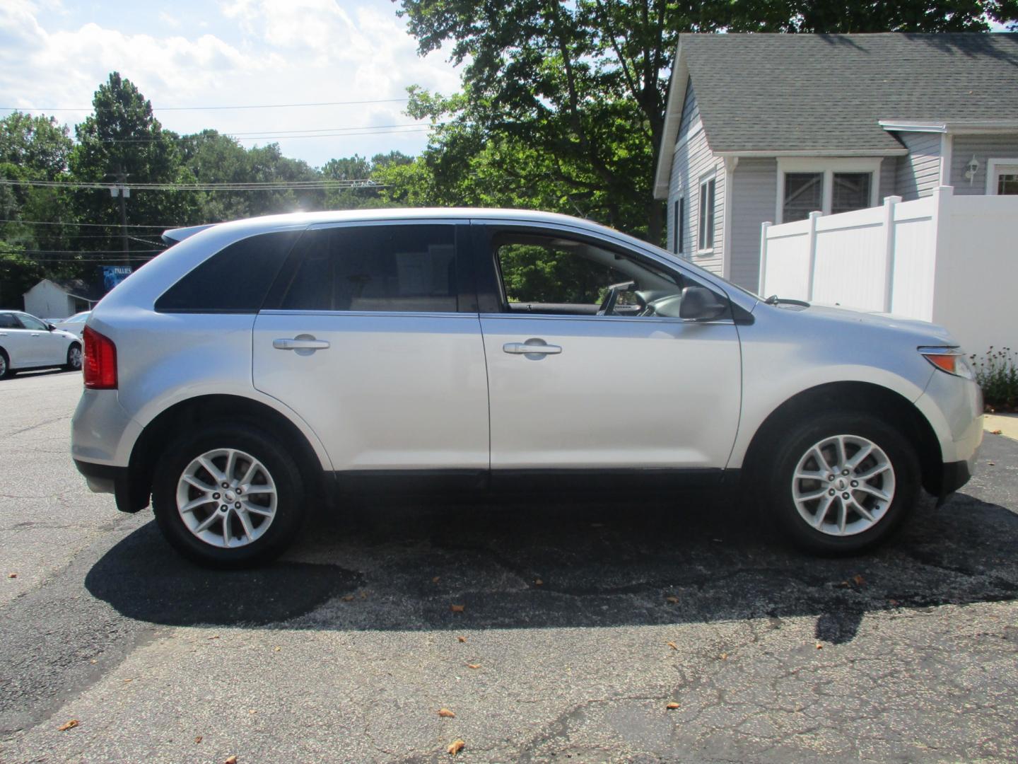 2013 SILVER Ford Edge (2FMDK3GC3DB) , AUTOMATIC transmission, located at 540a Delsea Drive, Sewell, NJ, 08080, (856) 589-6888, 39.752560, -75.111206 - Photo#7