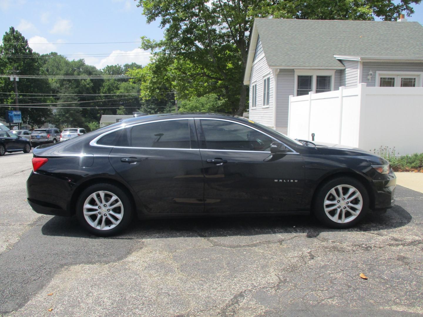 2016 BLACK Chevrolet Malibu (1G1ZE5ST6GF) , AUTOMATIC transmission, located at 540a Delsea Drive, Sewell, NJ, 08080, (856) 589-6888, 39.752560, -75.111206 - Photo#7