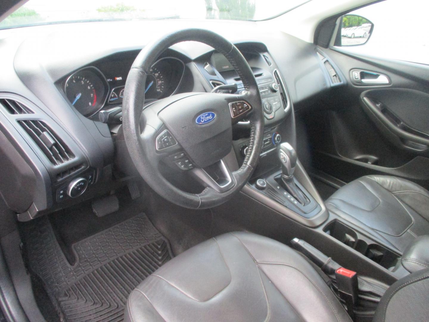 2015 BLACK Ford Focus (1FADP3F24FL) , AUTOMATIC transmission, located at 540a Delsea Drive, Sewell, NJ, 08080, (856) 589-6888, 39.752560, -75.111206 - Photo#13