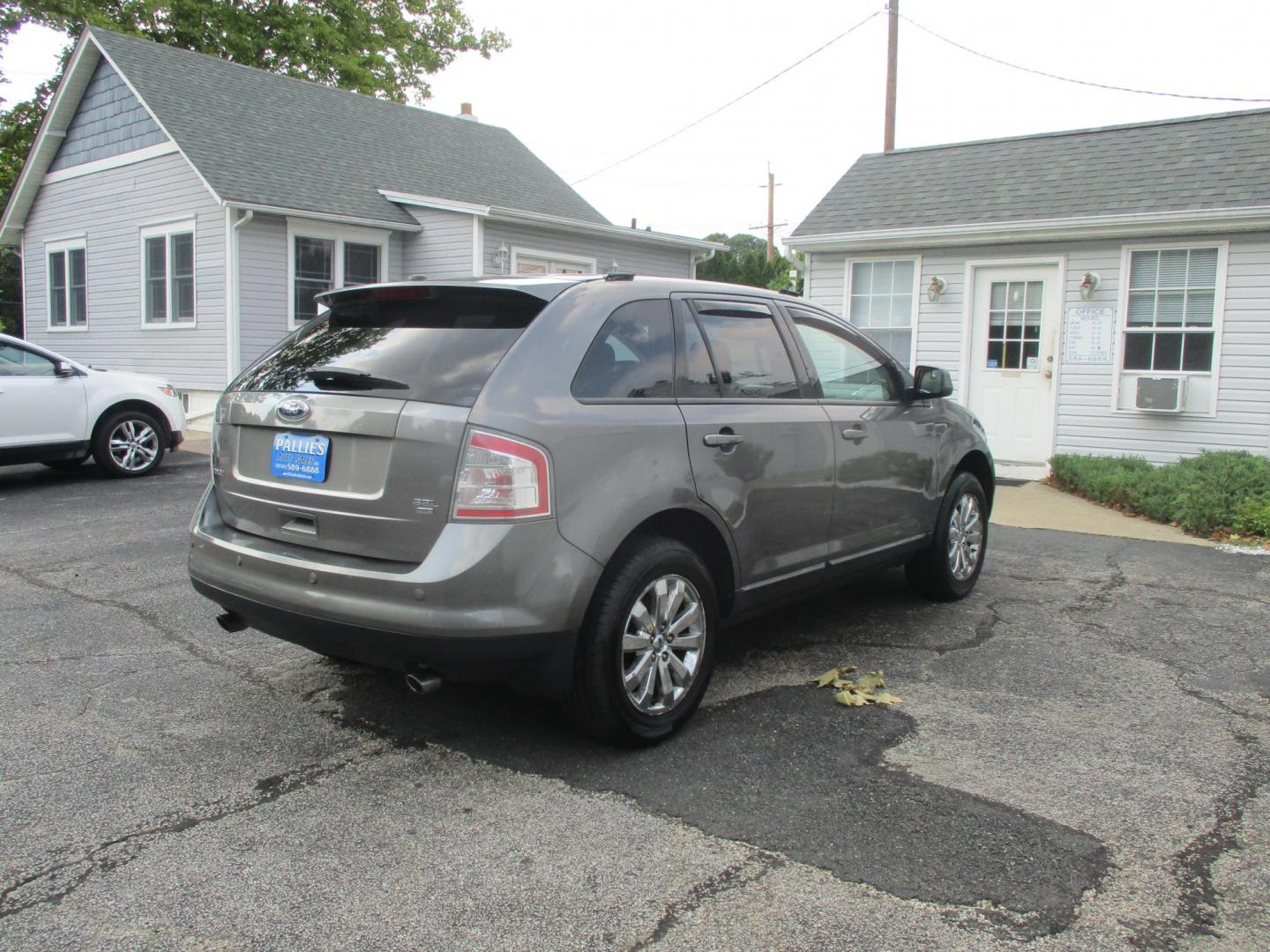 2010 Ford Edge SEL AWD (2FMDK4JC3AB) with an 3.5L V6 DOHC 24V engine, 6-Speed Automatic transmission, located at 540a Delsea Drive, Sewell, NJ, 08080, (856) 589-6888, 39.752560, -75.111206 - Photo#4