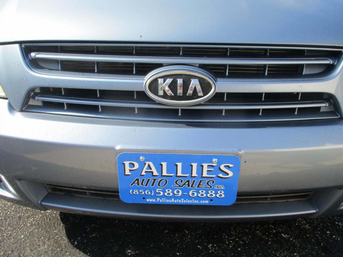 2008 Kia Sedona EX LWB (KNDMB233886) with an 3.8L V6 DOHC 24V engine, 5-Speed Automatic Overdrive transmission, located at 540a Delsea Drive, Sewell, NJ, 08080, (856) 589-6888, 39.752560, -75.111206 - Photo#3