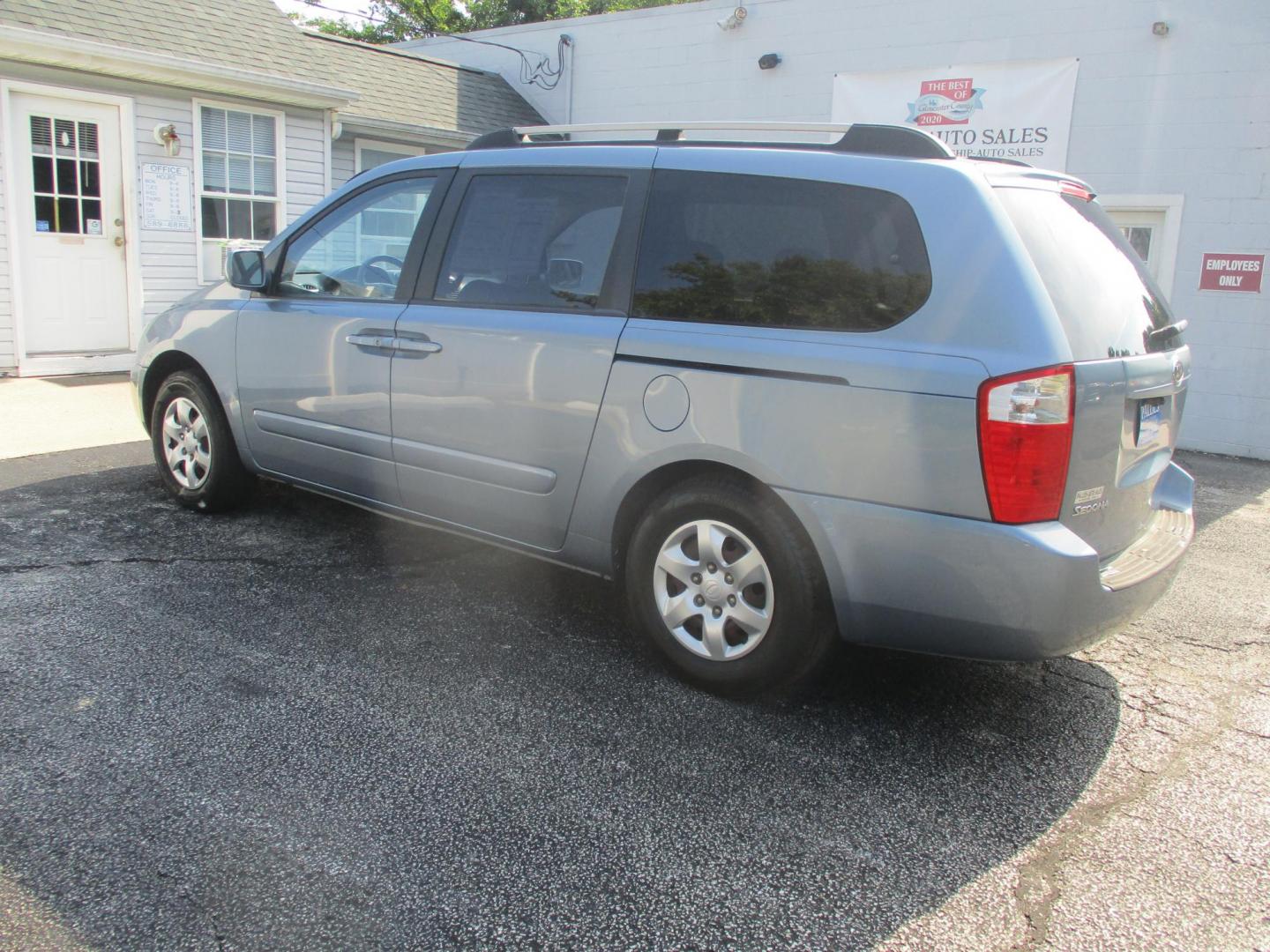 2008 Kia Sedona EX LWB (KNDMB233886) with an 3.8L V6 DOHC 24V engine, 5-Speed Automatic Overdrive transmission, located at 540a Delsea Drive, Sewell, NJ, 08080, (856) 589-6888, 39.752560, -75.111206 - Photo#4