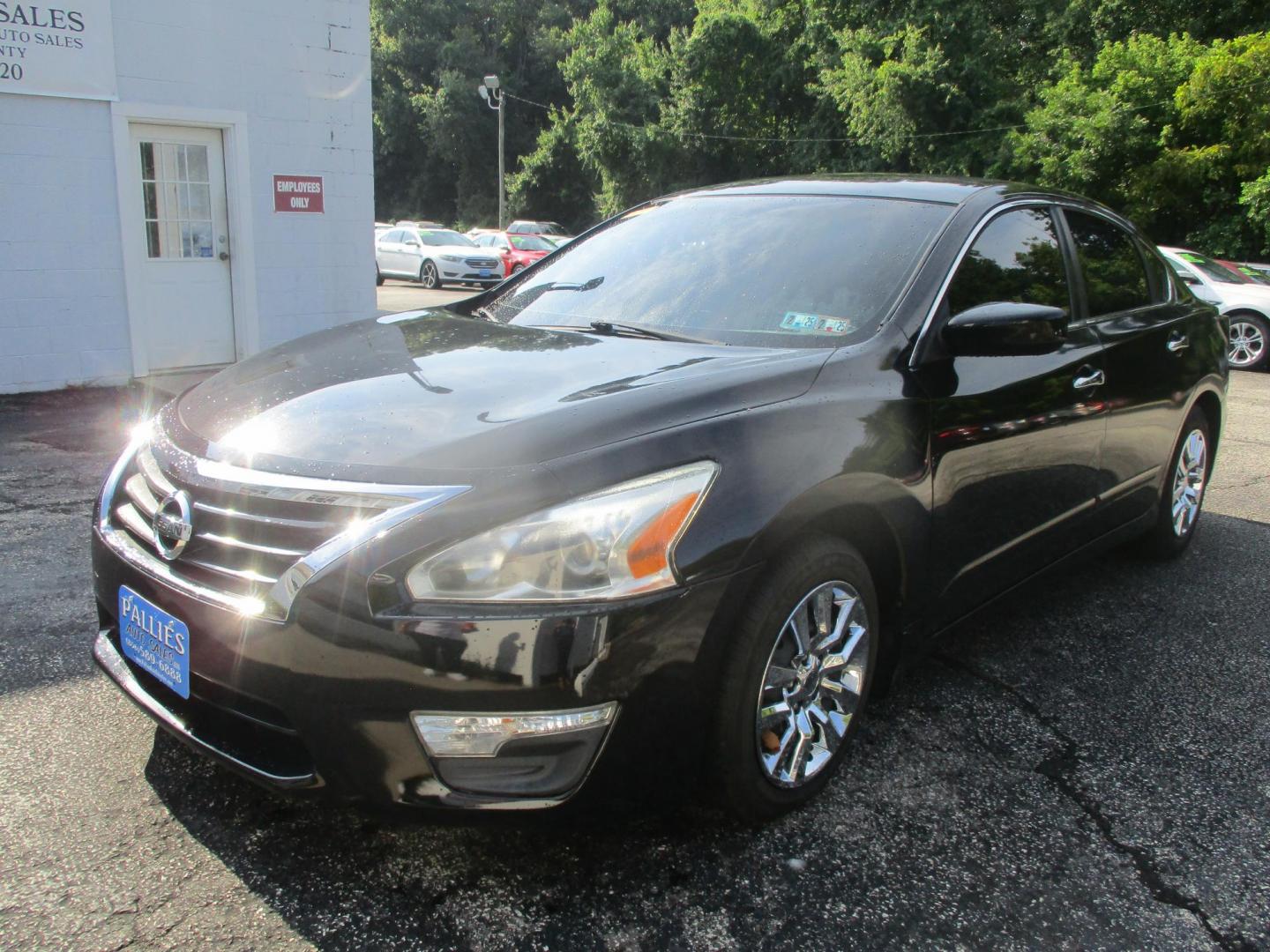 2014 Nissan Altima 2.5 SL (1N4AL3AP9EC) with an 2.5L L4 DOHC 16V engine, Continuously Variable Transmission transmission, located at 540a Delsea Drive, Sewell, NJ, 08080, (856) 589-6888, 39.752560, -75.111206 - Photo#0