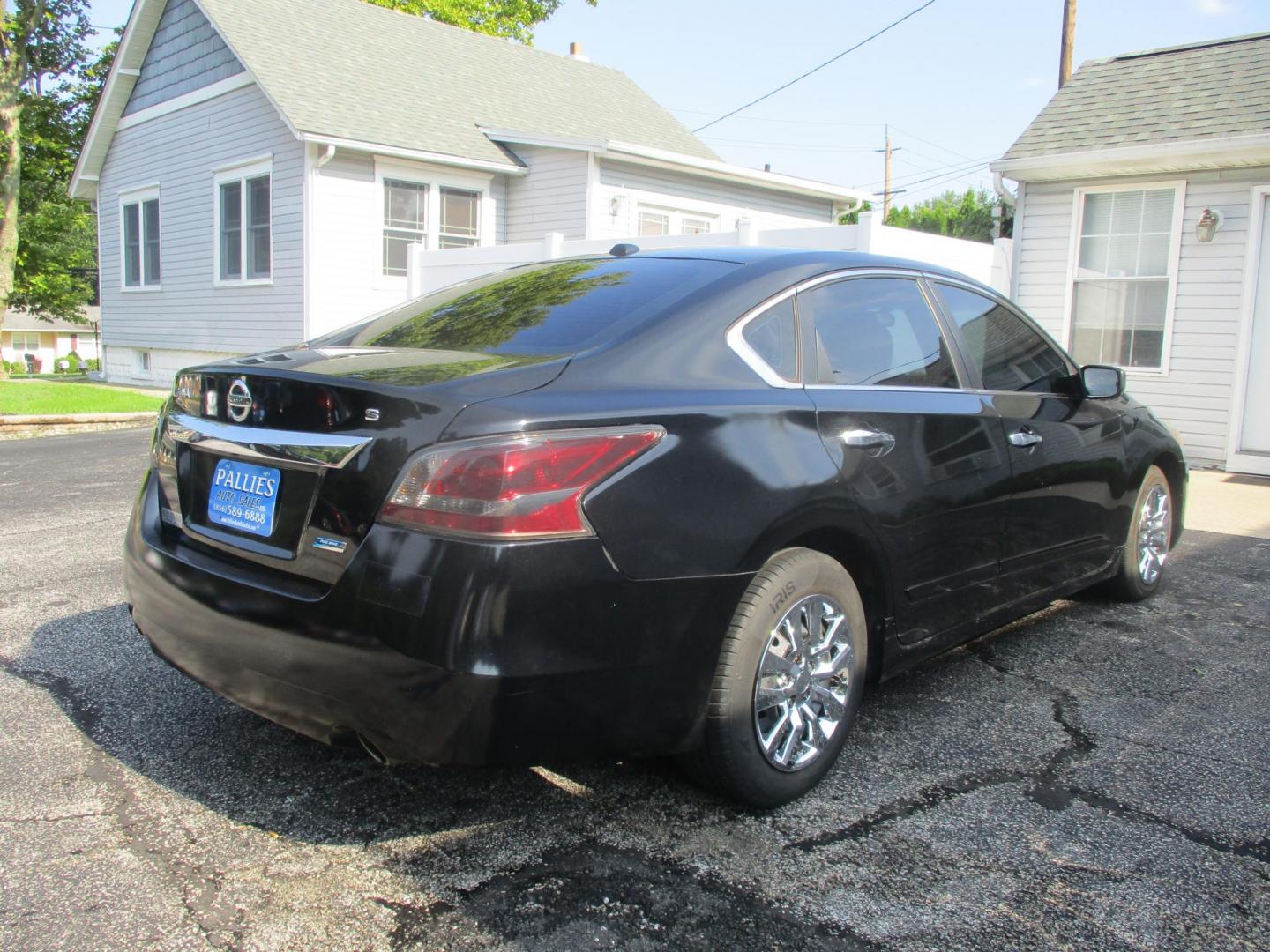 2014 Nissan Altima 2.5 SL (1N4AL3AP9EC) with an 2.5L L4 DOHC 16V engine, Continuously Variable Transmission transmission, located at 540a Delsea Drive, Sewell, NJ, 08080, (856) 589-6888, 39.752560, -75.111206 - Photo#7