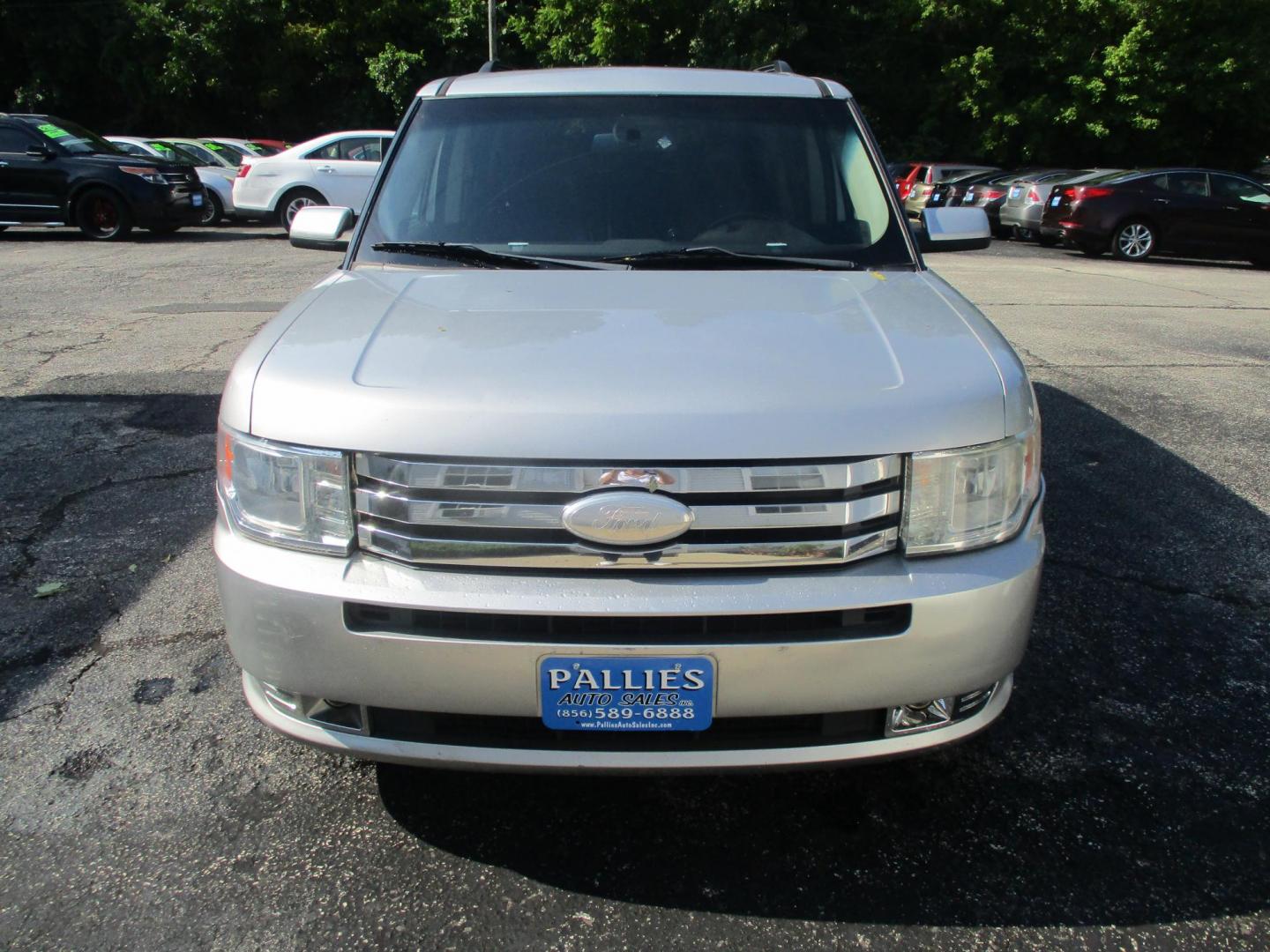 2012 Ford Flex SEL AWD (2FMHK6CC1CB) with an 3.5L V6 DOHC 24V engine, 6-Speed Automatic Overdrive transmission, located at 540a Delsea Drive, Sewell, NJ, 08080, (856) 589-6888, 39.752560, -75.111206 - Photo#2