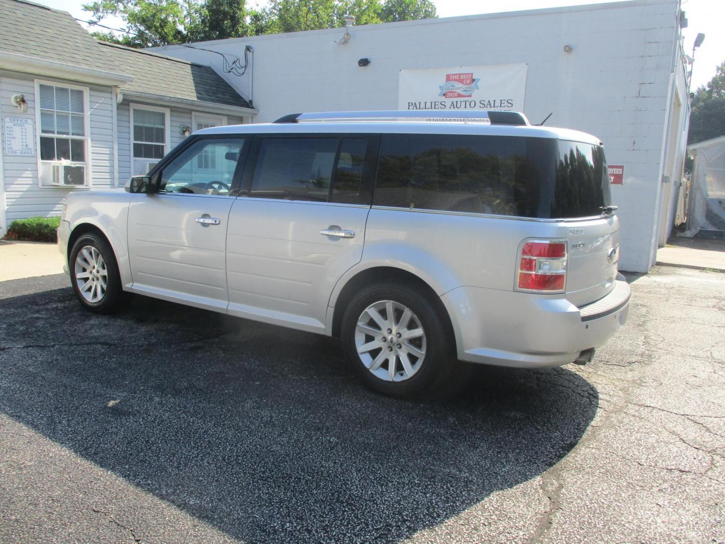 2012 Ford Flex SEL AWD (2FMHK6CC1CB) with an 3.5L V6 DOHC 24V engine, 6-Speed Automatic Overdrive transmission, located at 540a Delsea Drive, Sewell, NJ, 08080, (856) 589-6888, 39.752560, -75.111206 - Photo#3