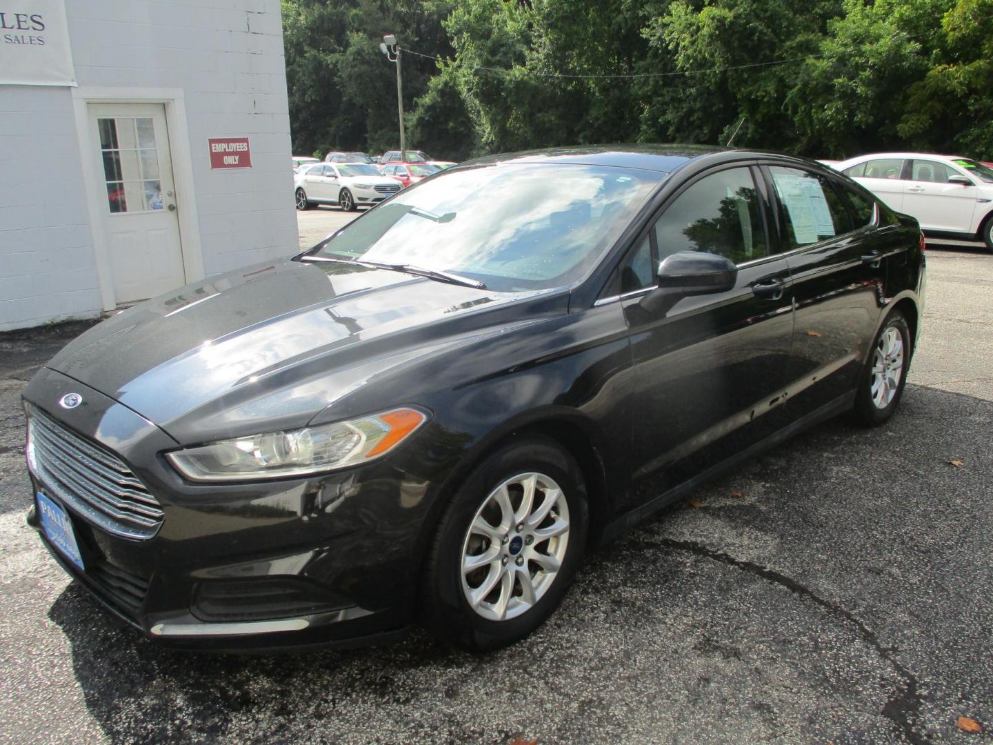 2015 Ford Fusion S (3FA6P0G70FR) with an 2.5L L4 DOHC 16V engine, AUTOMATIC transmission, located at 540a Delsea Drive, Sewell, NJ, 08080, (856) 589-6888, 39.752560, -75.111206 - Photo#0