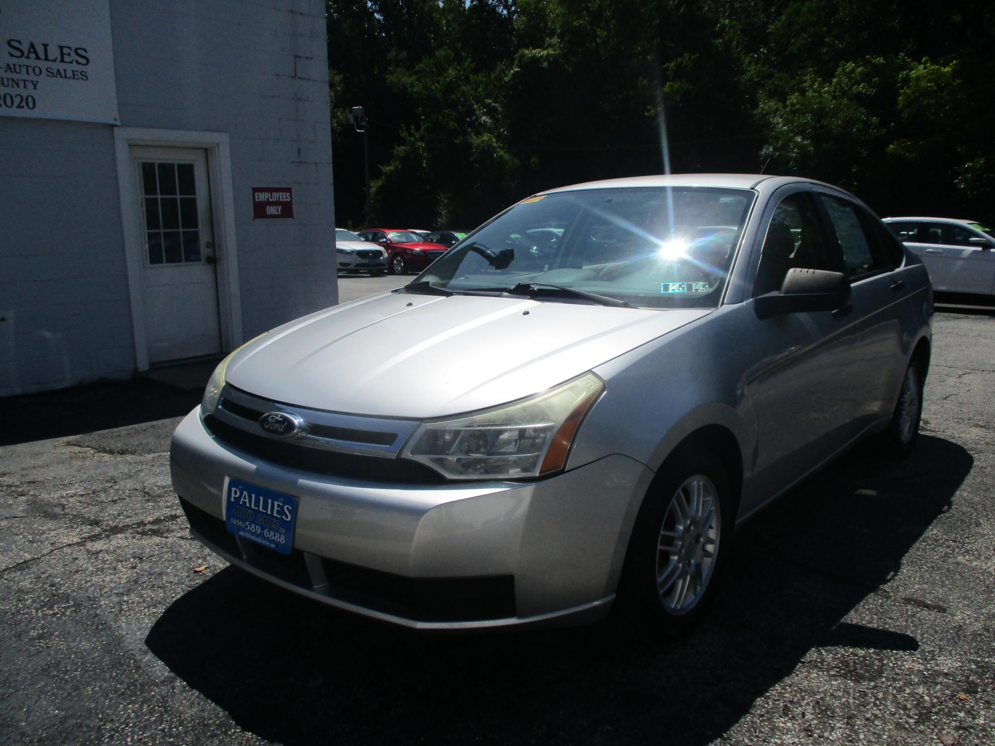 photo of 2011 Ford Focus SE Sedan