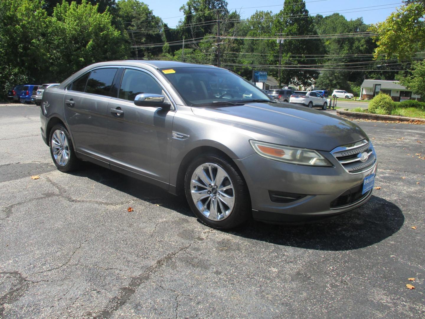 2011 Ford Taurus Limited FWD (1FAHP2FW1BG) with an 3.5L V6 DOHC 24V engine, 6-Speed Automatic transmission, located at 540a Delsea Drive, Sewell, NJ, 08080, (856) 589-6888, 39.752560, -75.111206 - Photo#10