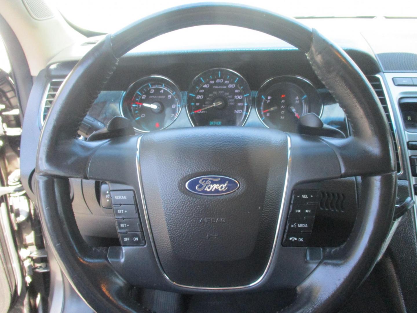 2011 Ford Taurus Limited FWD (1FAHP2FW1BG) with an 3.5L V6 DOHC 24V engine, 6-Speed Automatic transmission, located at 540a Delsea Drive, Sewell, NJ, 08080, (856) 589-6888, 39.752560, -75.111206 - Photo#26