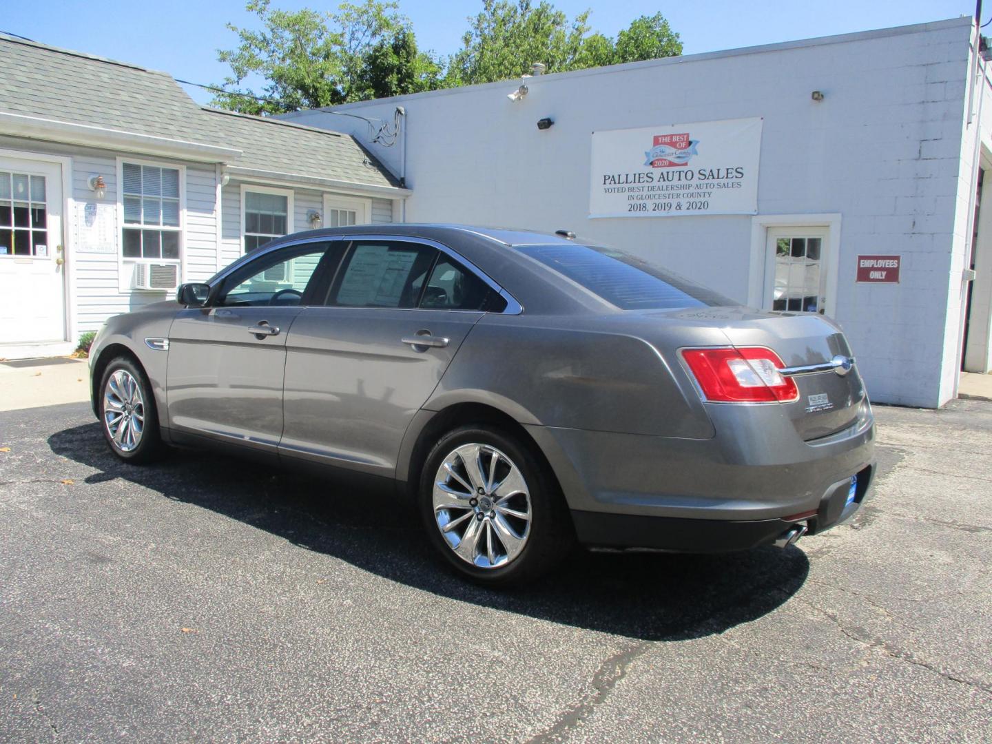 2011 Ford Taurus Limited FWD (1FAHP2FW1BG) with an 3.5L V6 DOHC 24V engine, 6-Speed Automatic transmission, located at 540a Delsea Drive, Sewell, NJ, 08080, (856) 589-6888, 39.752560, -75.111206 - Photo#3