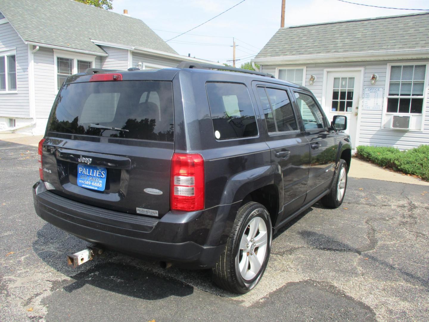 2014 Jeep Patriot Latitude 4WD (1C4NJRFB9ED) with an 2.4L L4 DOHC 16V engine, located at 540a Delsea Drive, Sewell, NJ, 08080, (856) 589-6888, 39.752560, -75.111206 - Photo#6