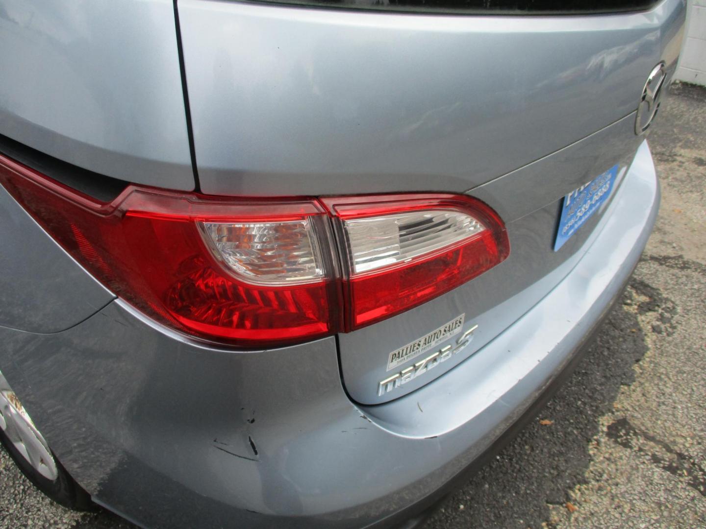 2011 BLUE Mazda MAZDA5 Sport (JM1CW2BLXC0) with an 2.5L L4 DOHC 16V engine, located at 540a Delsea Drive, Sewell, NJ, 08080, (856) 589-6888, 39.752560, -75.111206 - Photo#4