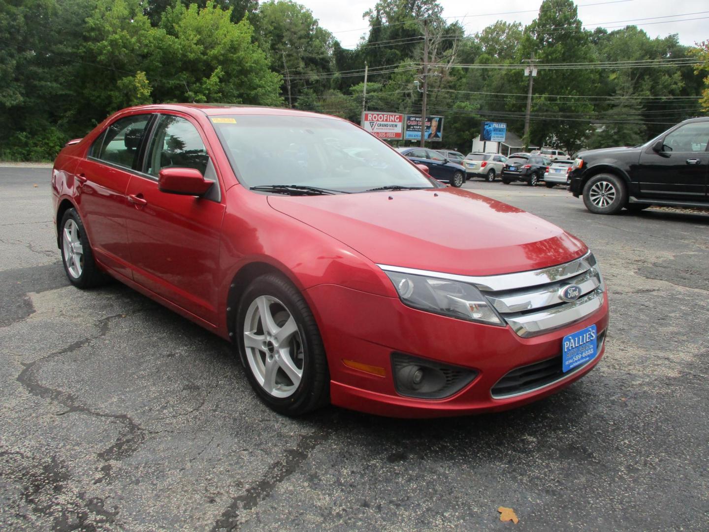 2011 RED Ford Fusion I4 SE (3FAHP0HAXBR) with an 2.5L L4 DOHC 16V engine, located at 540a Delsea Drive, Sewell, NJ, 08080, (856) 589-6888, 39.752560, -75.111206 - Photo#10