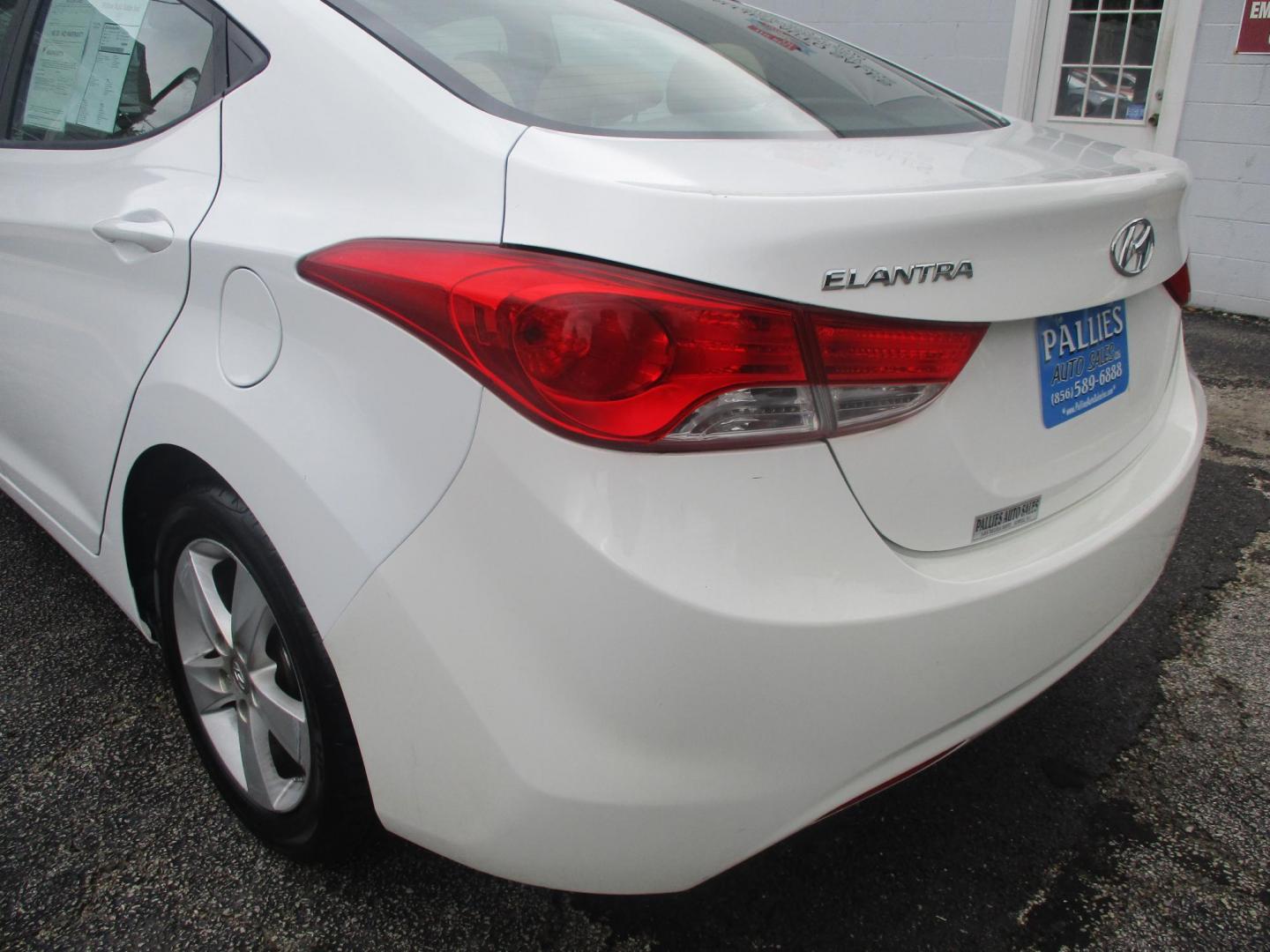 2013 WHITE Hyundai Elantra Limited (5NPDH4AEXDH) with an 1.8L L4 DOHC 16V engine, 6-Speed Automatic transmission, located at 540a Delsea Drive, Sewell, NJ, 08080, (856) 589-6888, 39.752560, -75.111206 - Photo#3